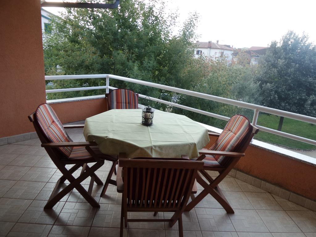 Apartmani Lina Umag Exterior photo
