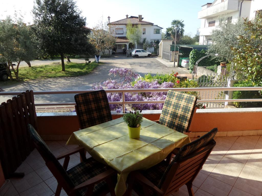 Apartmani Lina Umag Exterior photo